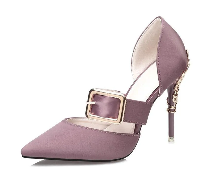 SATIN PUMP WITH GOLD DETAIL